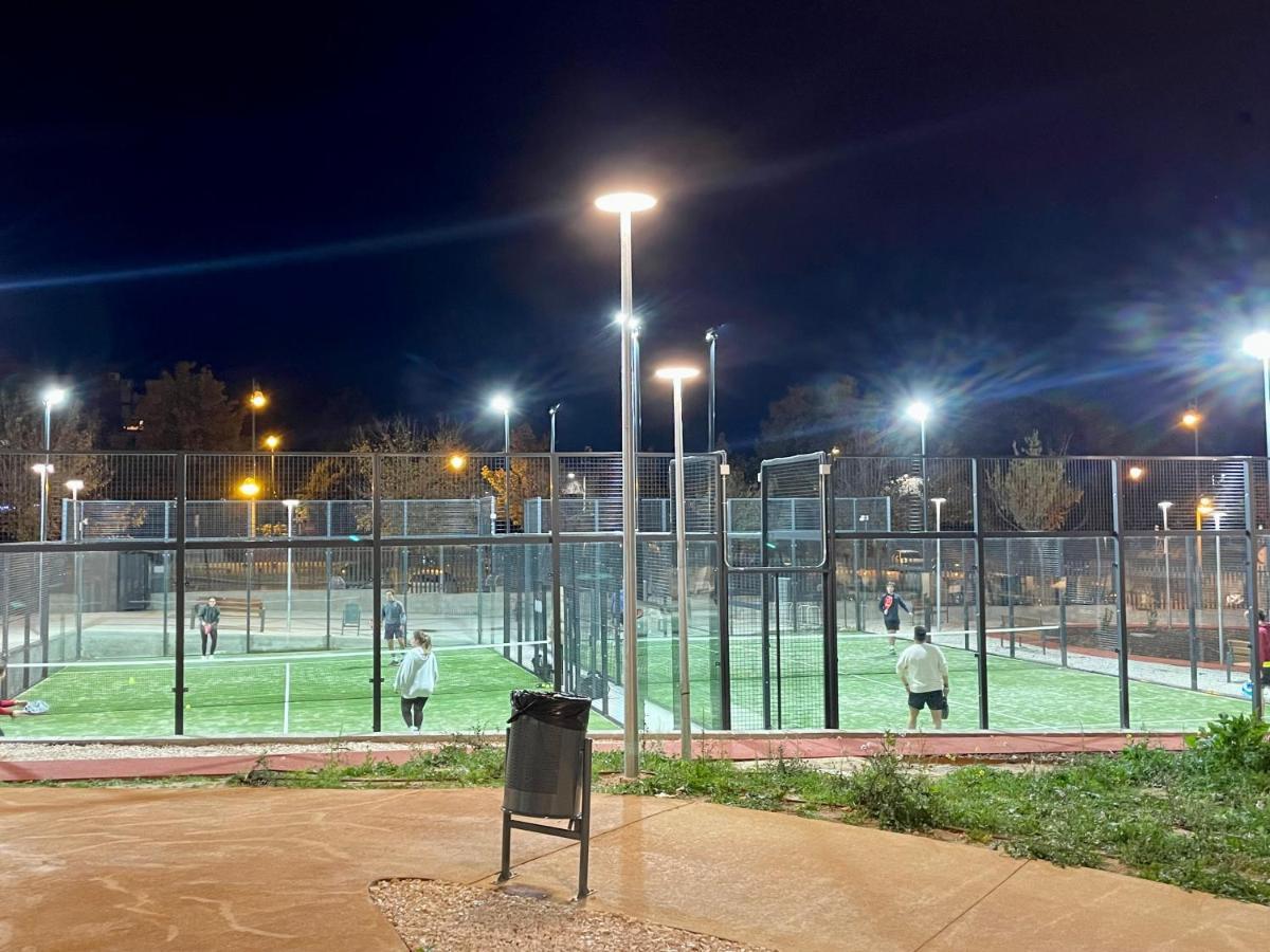 Отель Stephouse Pozuelo Europa Посуэло-де-Аларкон Экстерьер фото
